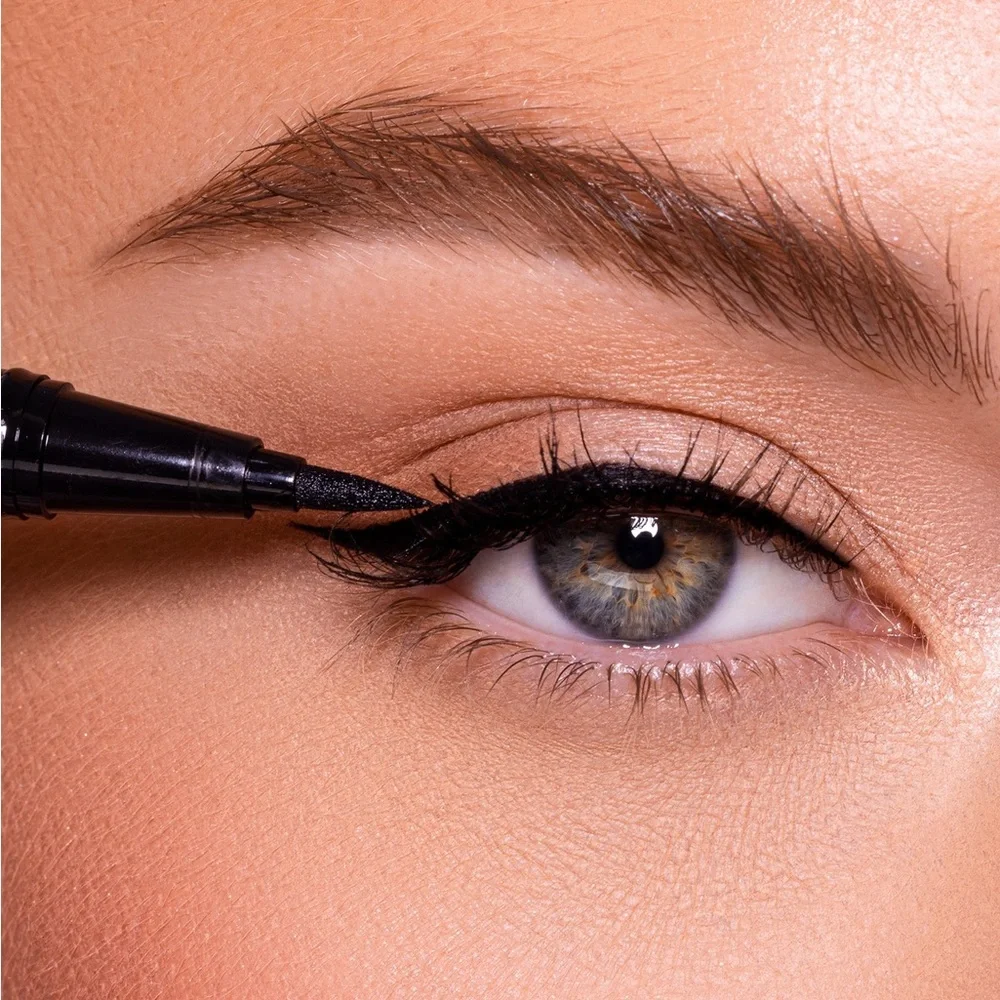 Lilly Lashes CLICK Magnetic Eyeliner in Ultra Black